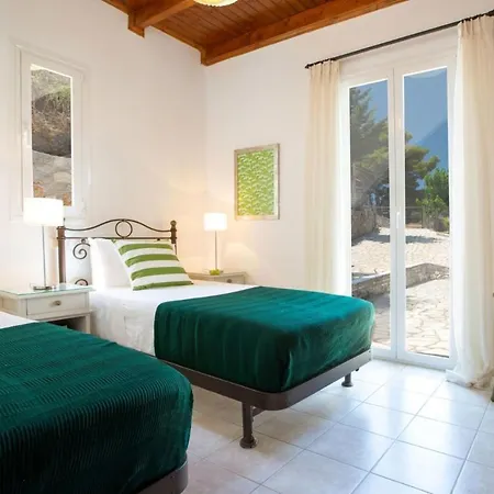 Peaceful With Stunning Sea Views ヴィラ Fternón