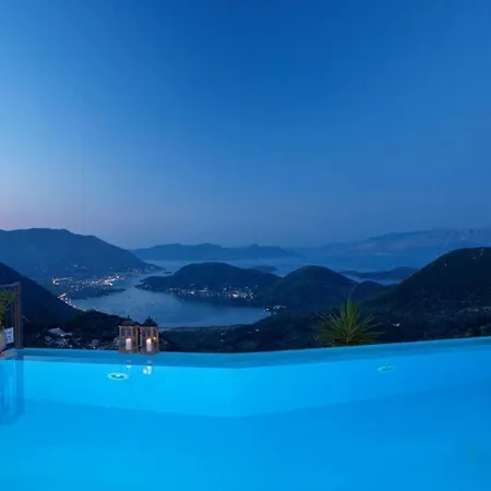 Peaceful With Stunning Sea Views Villa Fternó